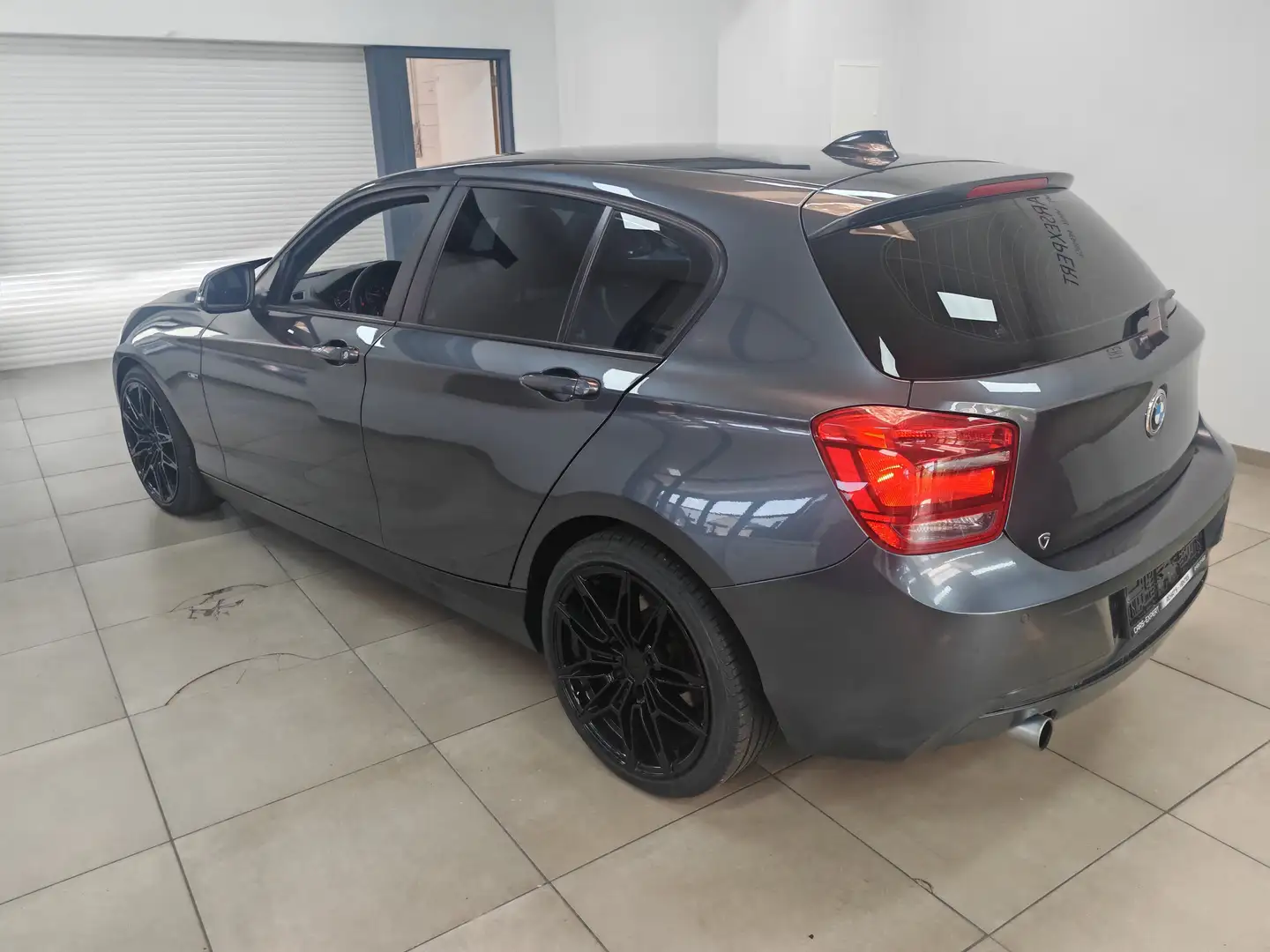 BMW 116 116 d EfficientDynamics Edition Grau - 2