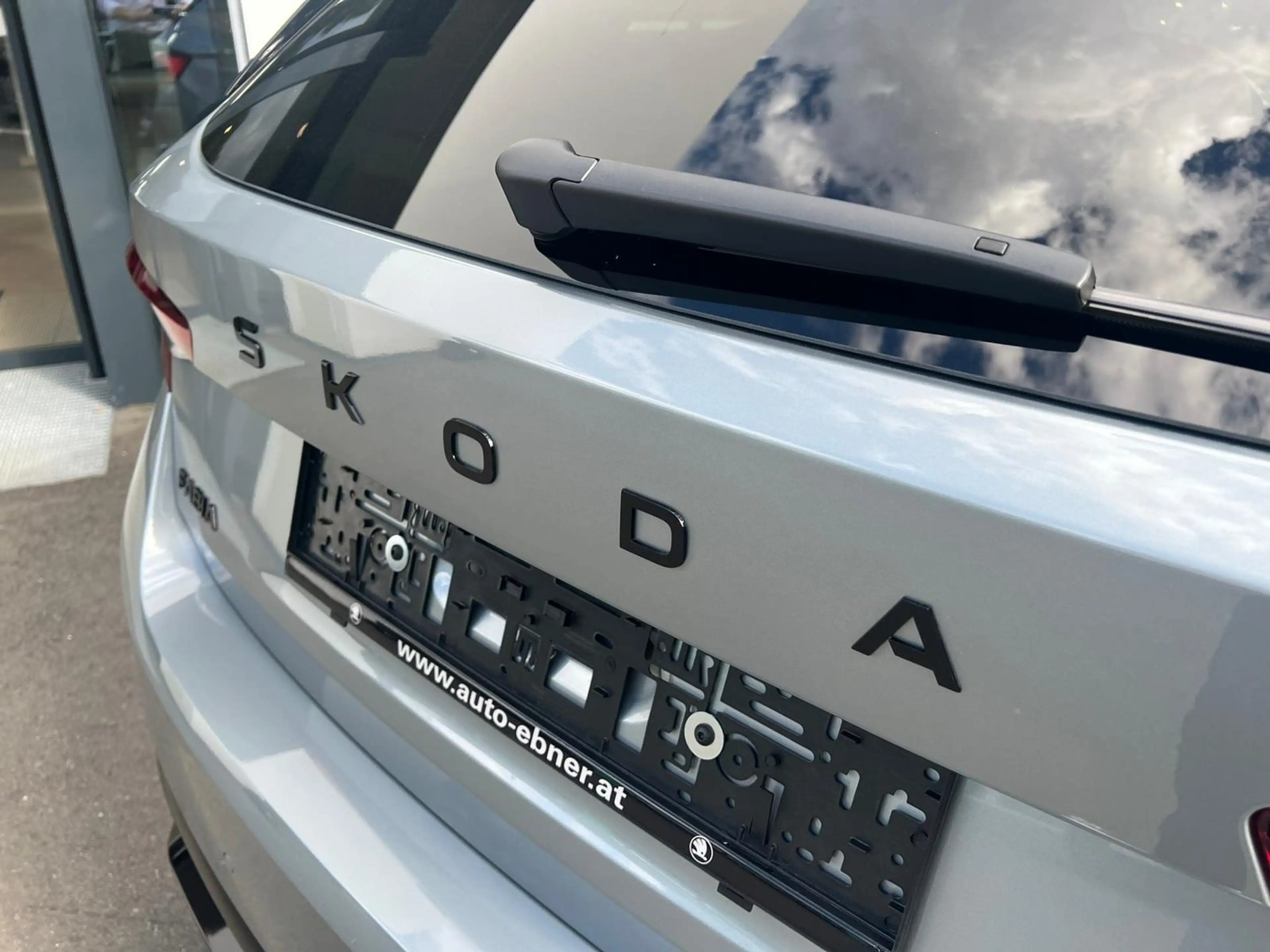 Skoda Fabia Monte Carlo TSI — photo 8