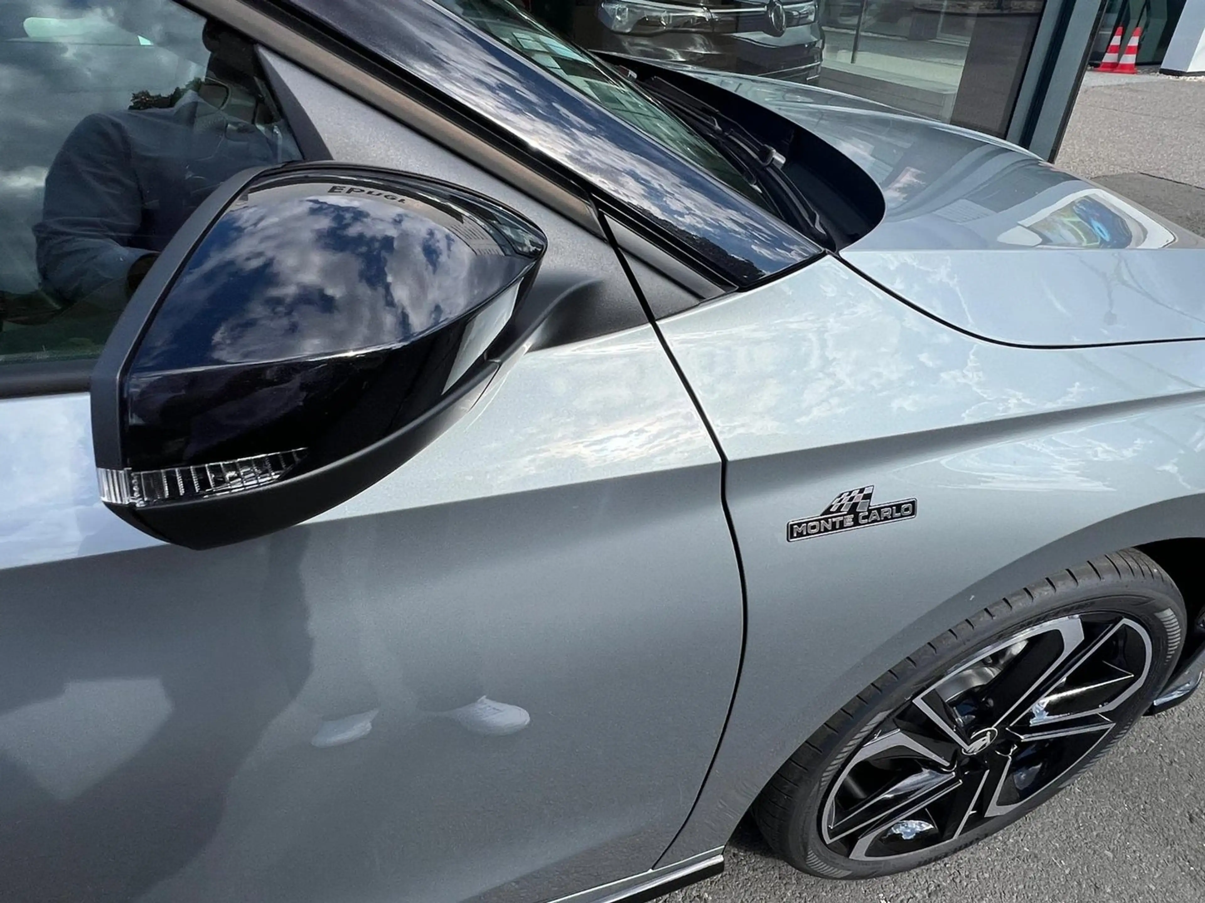 Skoda Fabia Monte Carlo TSI — photo 7