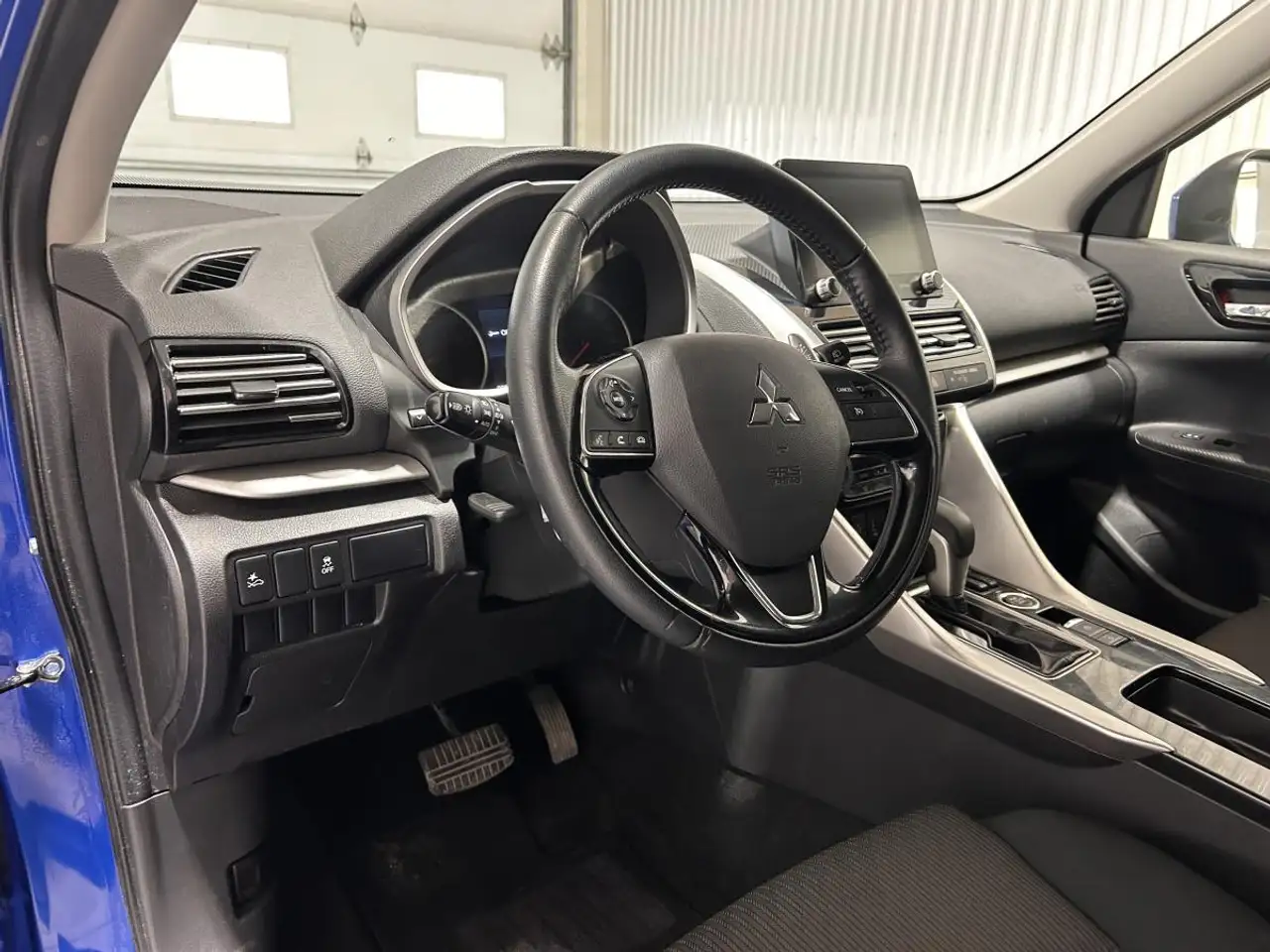 Mitsubishi Eclipse Cross снимка Mitsubishi Eclipse Cross