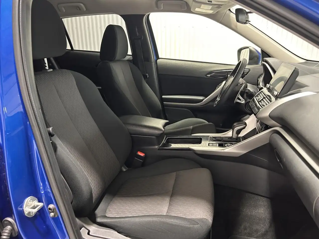 Mitsubishi Eclipse Cross снимка Mitsubishi Eclipse Cross
