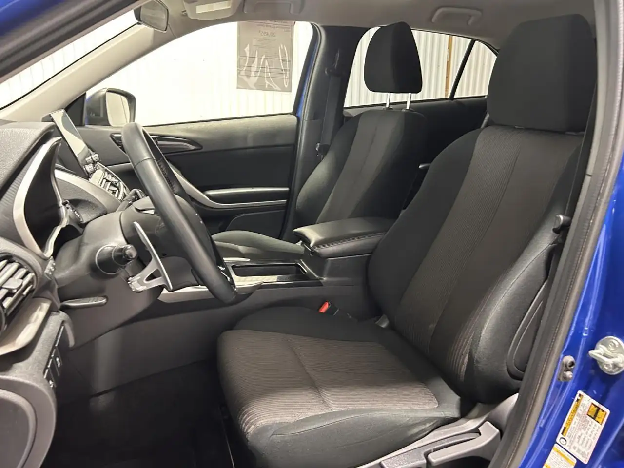 Mitsubishi Eclipse Cross снимка Mitsubishi Eclipse Cross