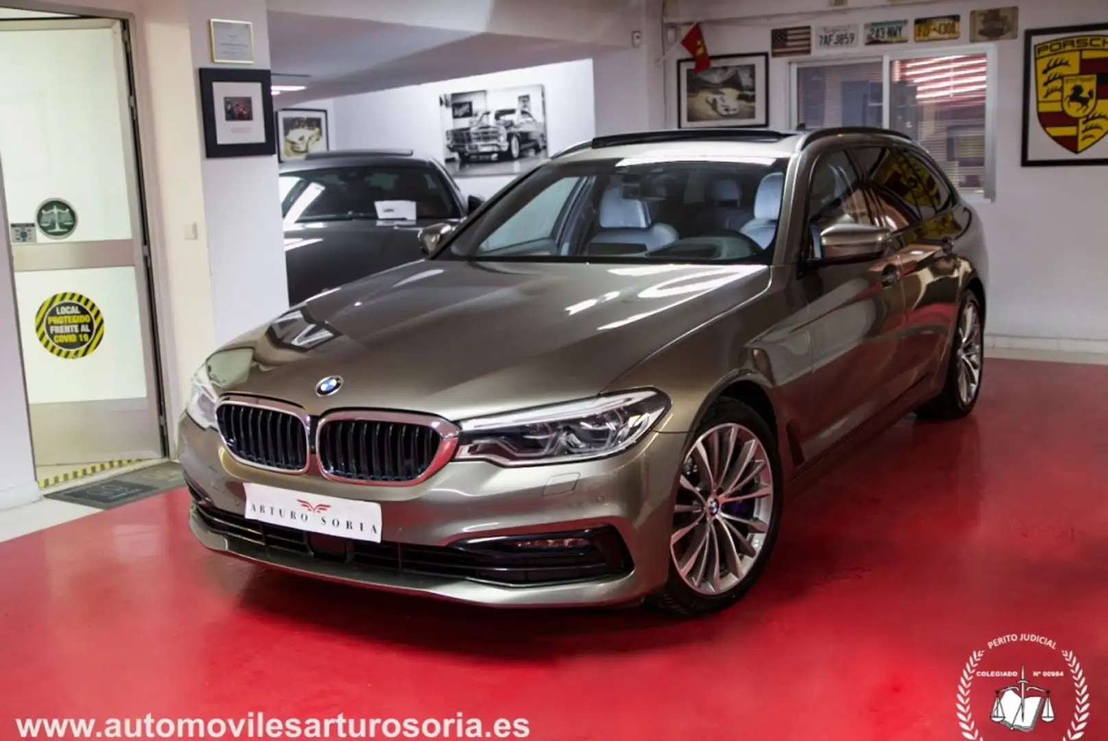 BMW 540 540d Touring xDrive Beige - 1