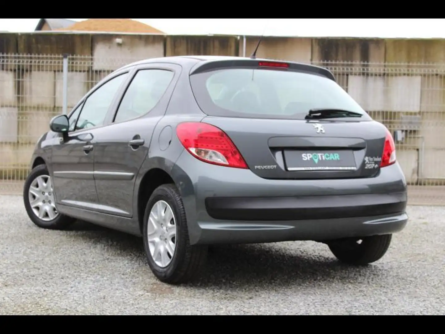 Peugeot 207 Trendy *AIRCO*€5*USB*BLUETH* Gris - 2