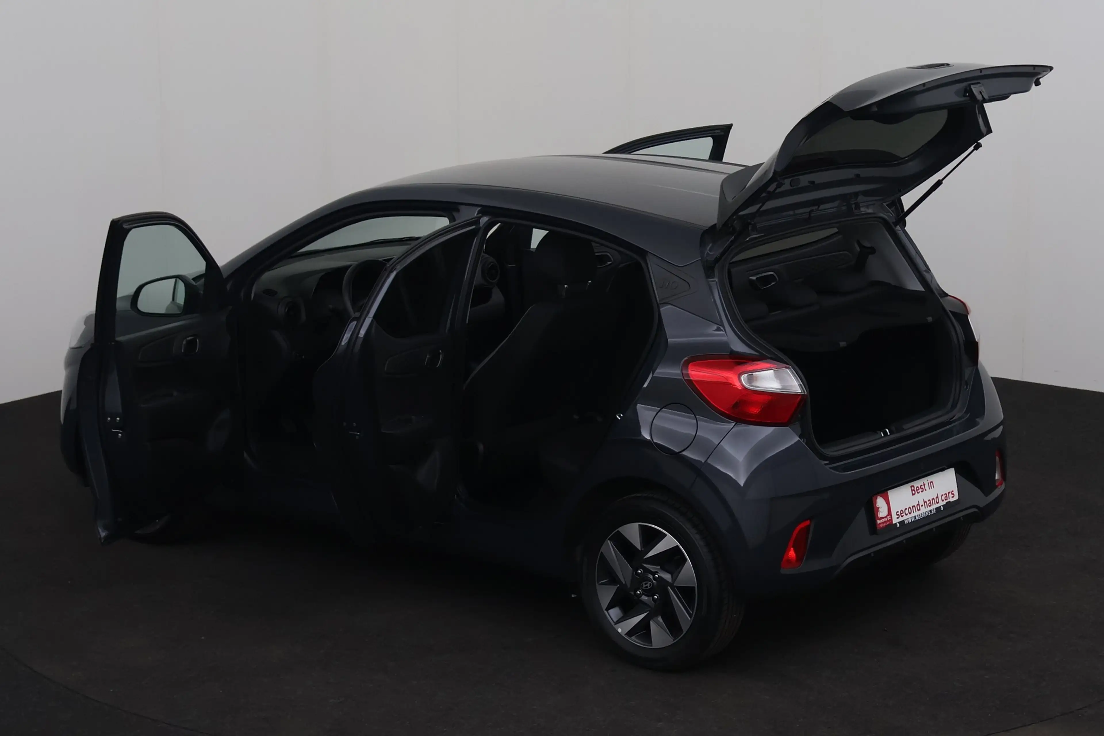 Hyundai i10 1.0 MPi + GPS + CAMERA + PDC + CRUISE + ALU — photo 8