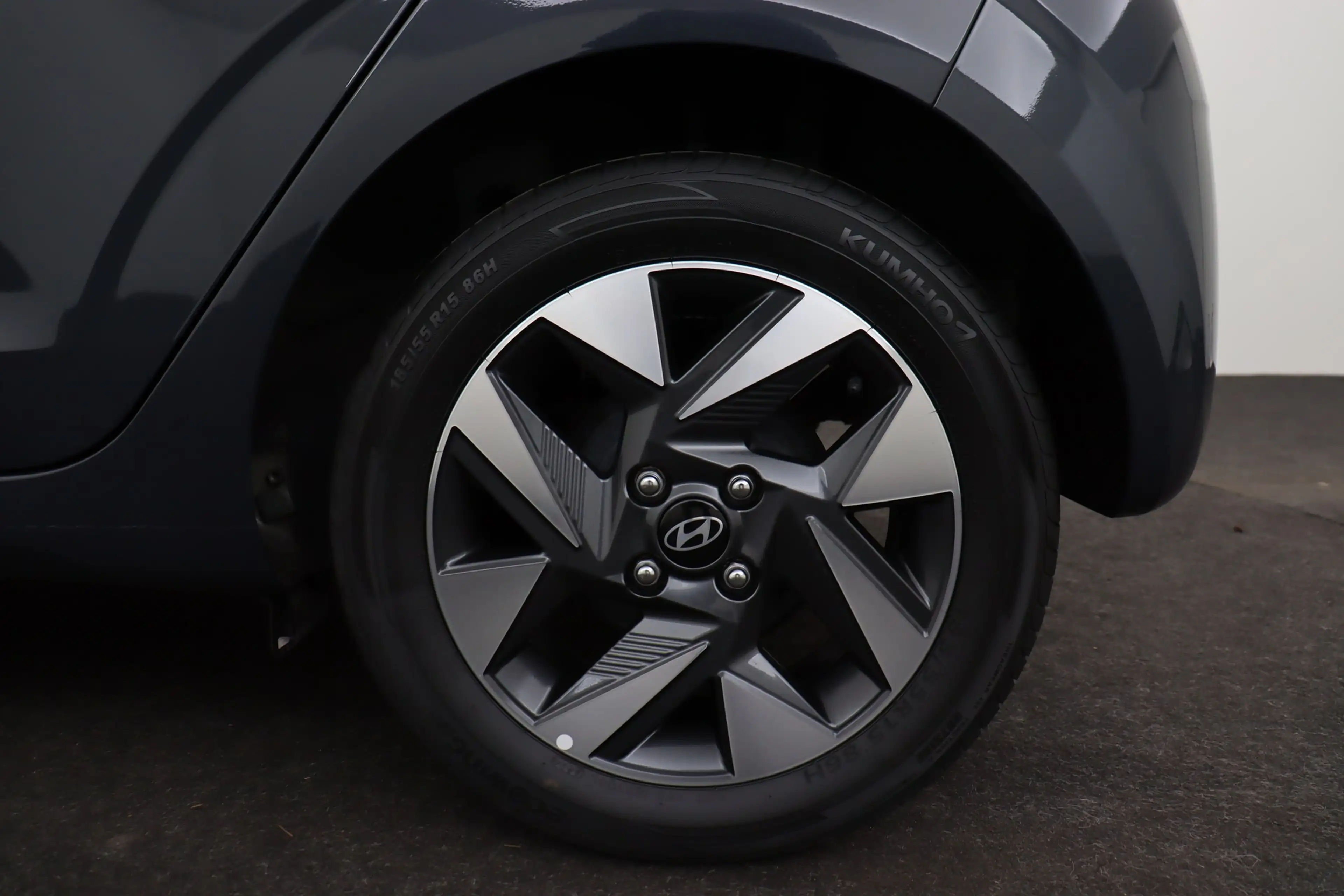 Hyundai i10 1.0 MPi + GPS + CAMERA + PDC + CRUISE + ALU — photo 15