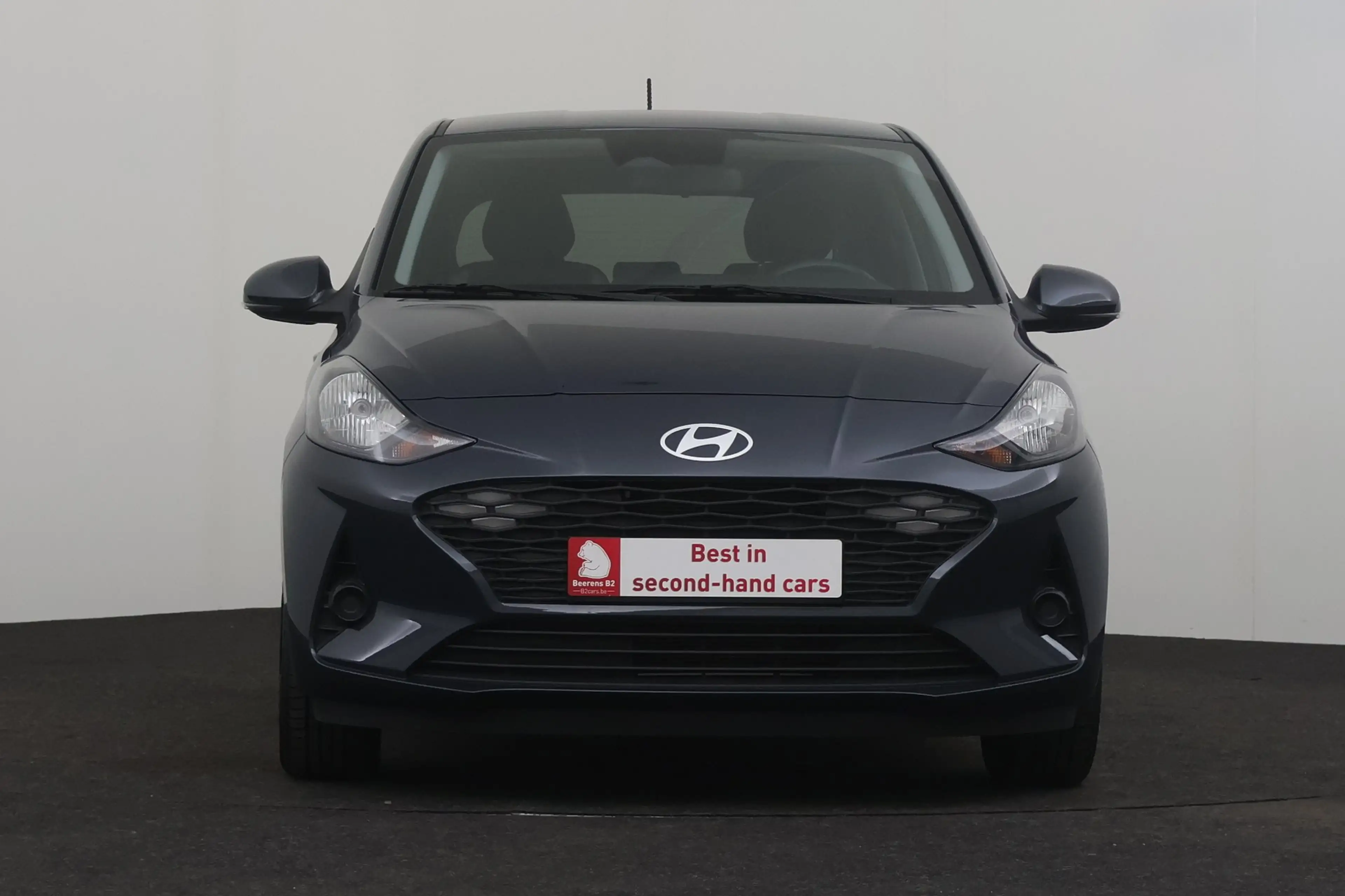 Hyundai i10 1.0 MPi + GPS + CAMERA + PDC + CRUISE + ALU — photo 7