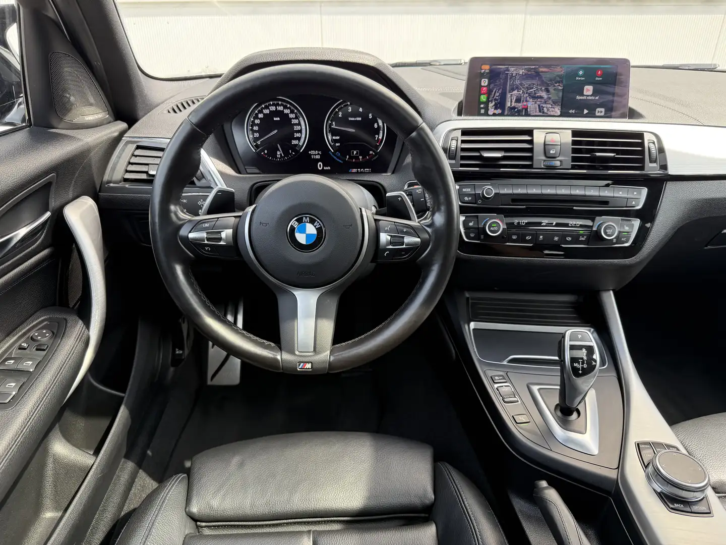 BMW 140 i xDrive automaat - PANO - Keyless - H/K Grau - 2