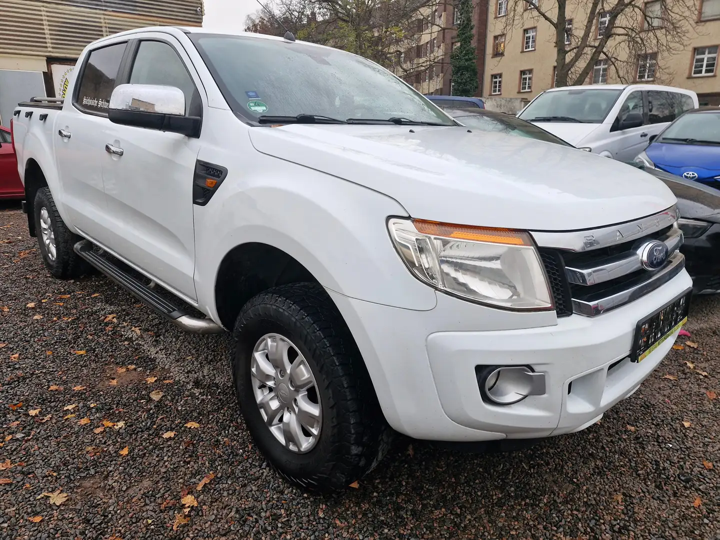 Ford Ranger XLT Doppelkabine 4x4 Weiß - 2