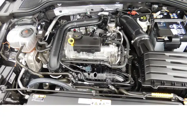 Volkswagen Golf view 14