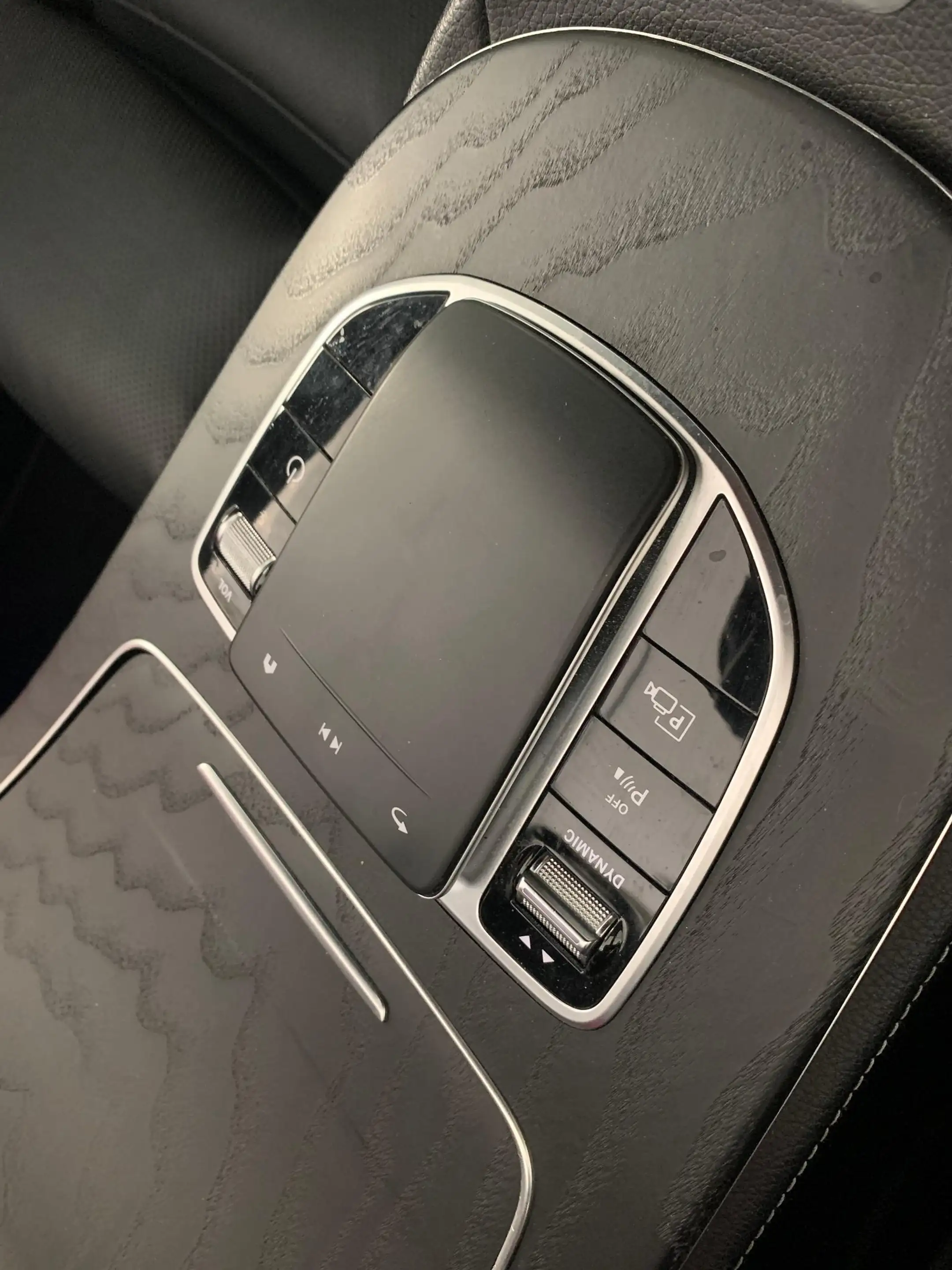 Mercedes-Benz E 300 E300 de AMG VLEDER/DISTR/BURMESTER/AHK/NIGHT/KAM — photo 12