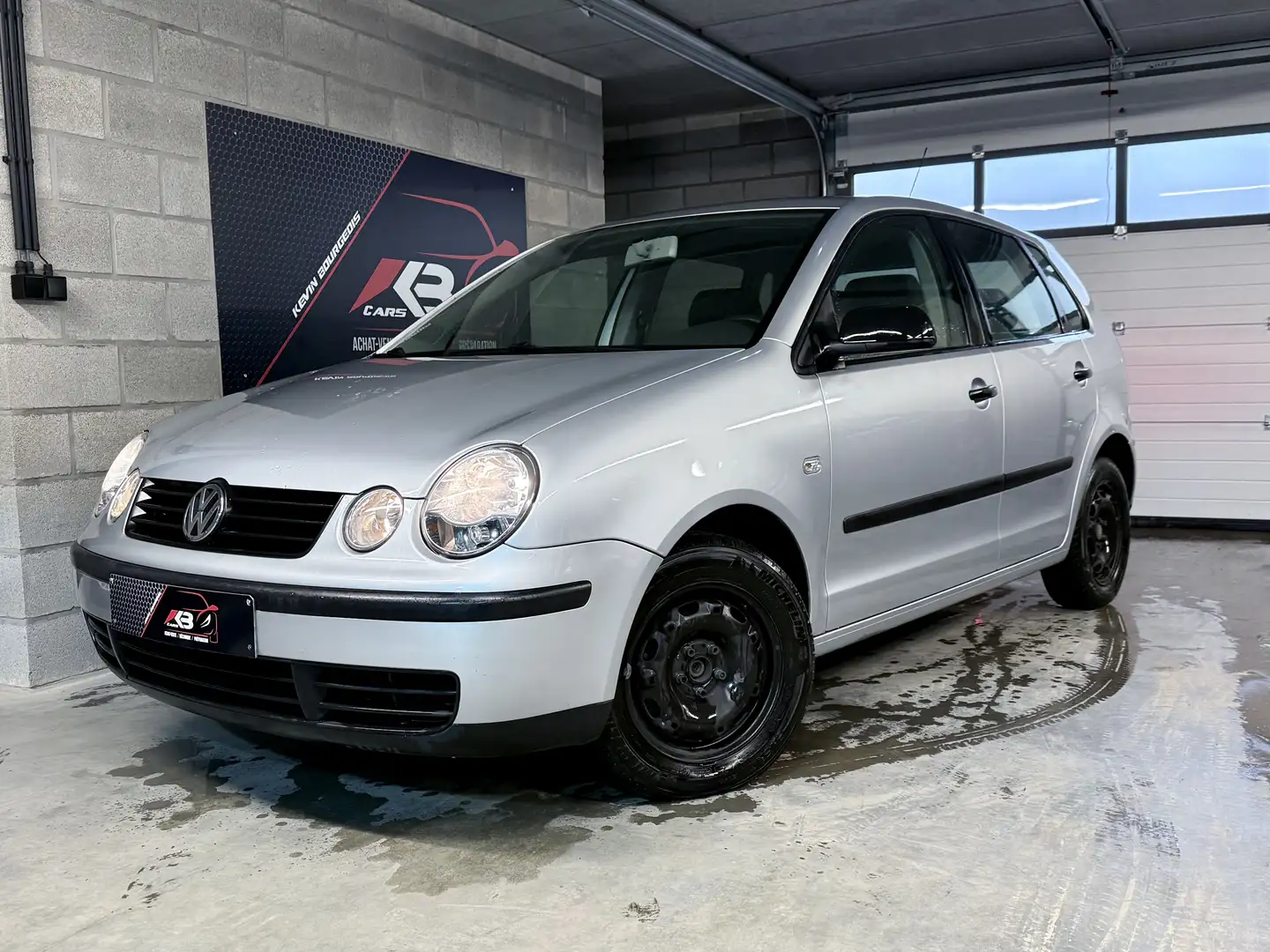 Volkswagen Polo 2004 • 76.000 Kms • 1.2 Essence / 5 Portes Argent - 2