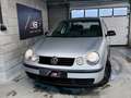 Volkswagen Polo 2004 • 76.000 Kms • 1.2 Essence / 5 Portes Argent - thumbnail 3