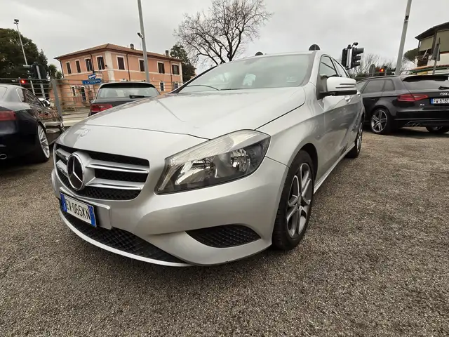 Mercedes-Benz A 180 Classe A - W176 cdi (be) Sport auto