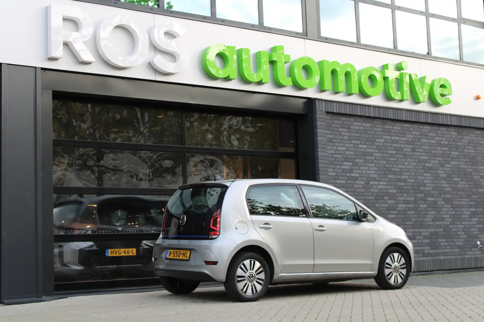 Volkswagen e-up! e-up! Style | BTW | STOELVERWARMING | CAMERA | Gris - 2