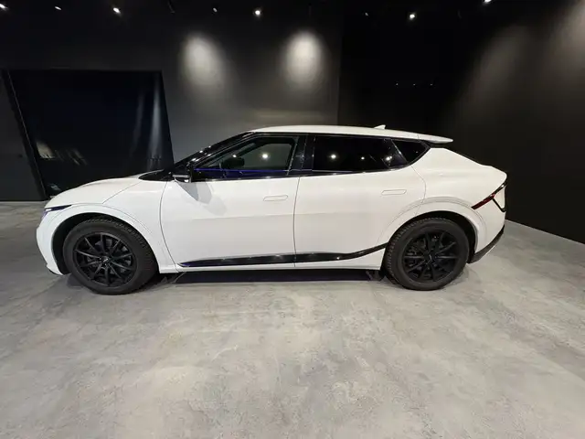 Kia Ev6 view 4