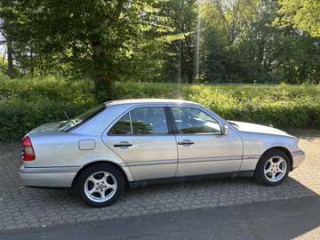 Elegance W202 AHK TÜV 04/2028