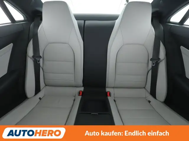 Mercedes-Benz E view 15