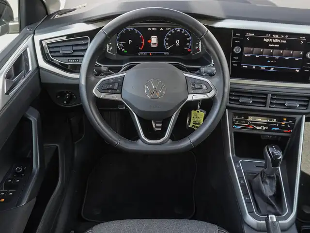 Volkswagen Polo view 11