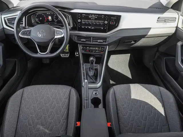 Volkswagen Polo view 10