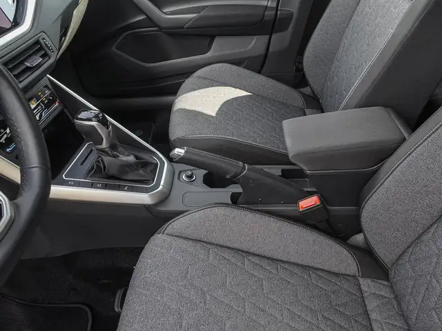 Volkswagen Polo view 14