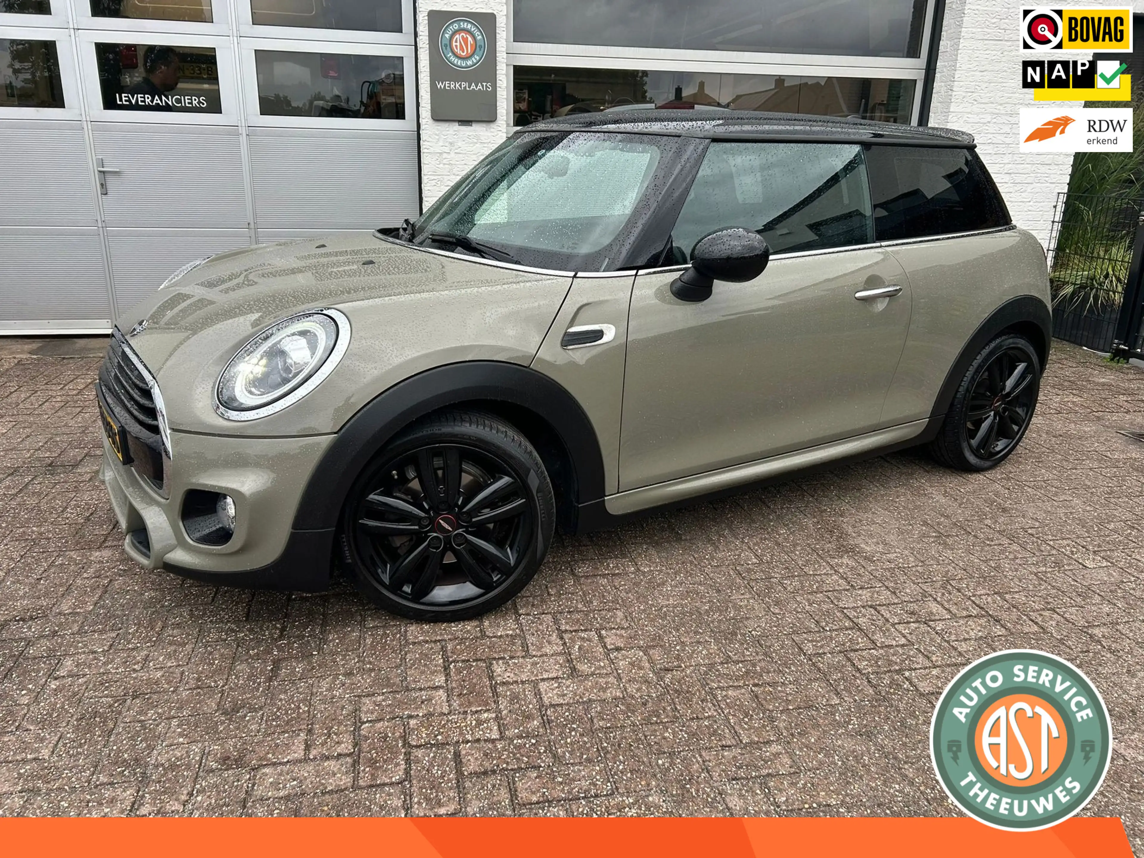 MINI John Cooper Works 3-Deurs 1.5 COOPER WORKS|NAP|NAVI|LED