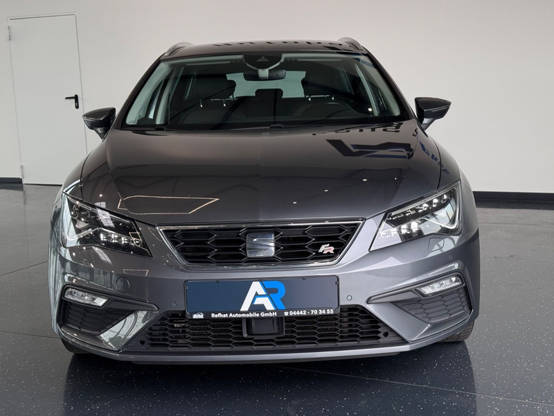 SEAT Leon ST FR*AHK*PDC*SHZ*LED*NAVI*KLIMA* — photo 4
