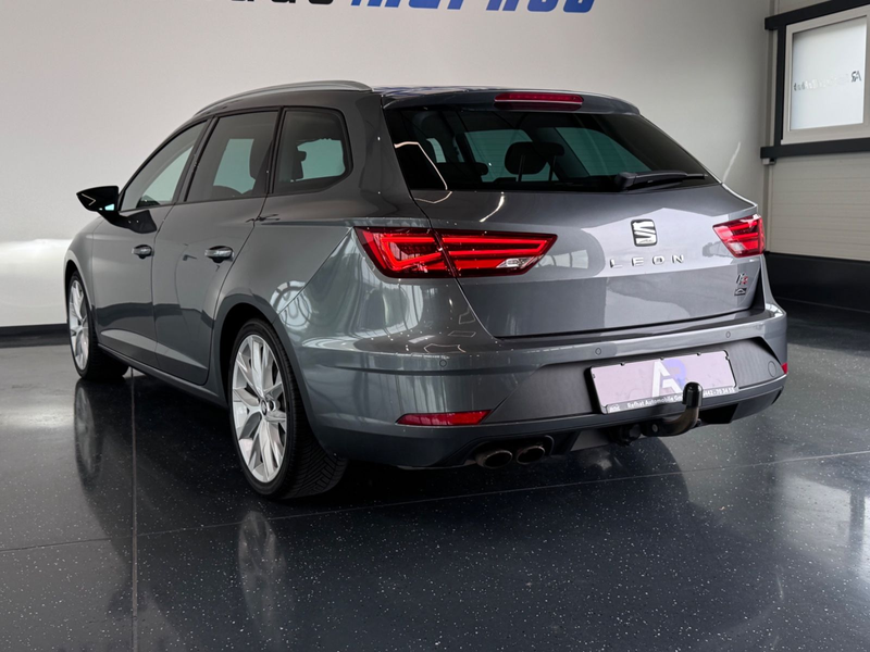 SEAT Leon ST FR*AHK*PDC*SHZ*LED*NAVI*KLIMA* — photo 11