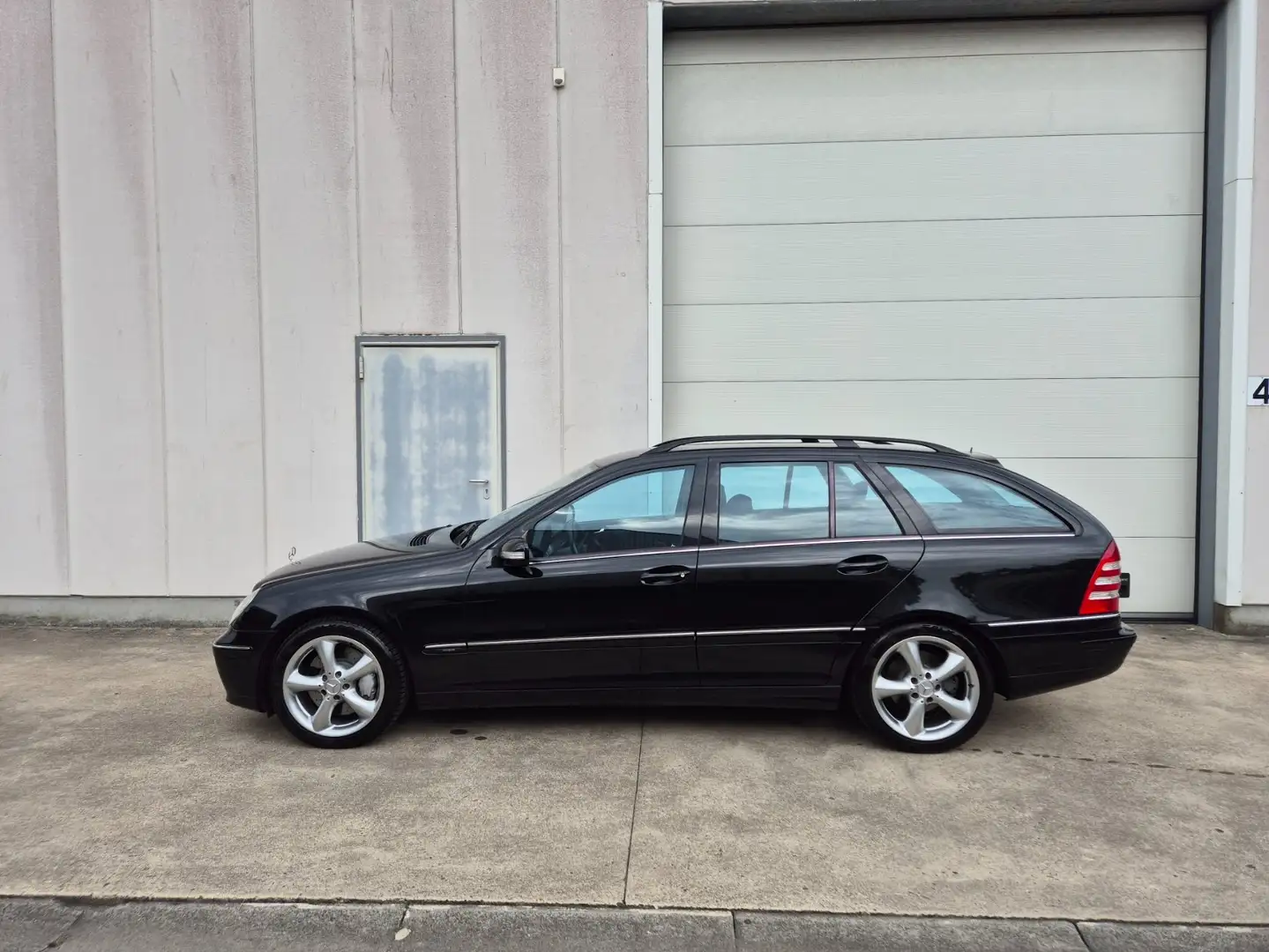 Mercedes-Benz C 220 CDI Automaat Avantgarde Sport Leder SUPER MOOI Zwart - 2
