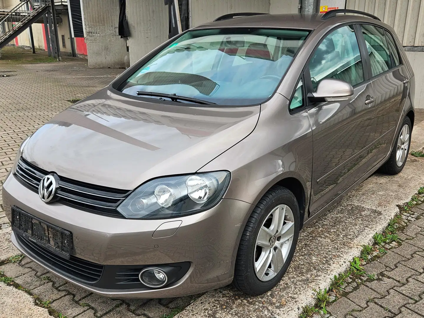 Volkswagen Golf Plus 1.6 DSG Automatik Comfortline Grau - 1