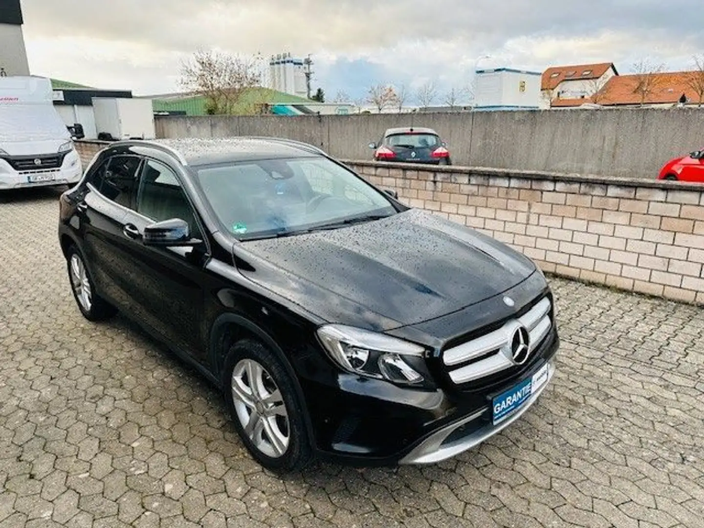 Mercedes-Benz GLA 200 CDI  4Matic/ d *Kamera*2 Hand Schwarz - 1