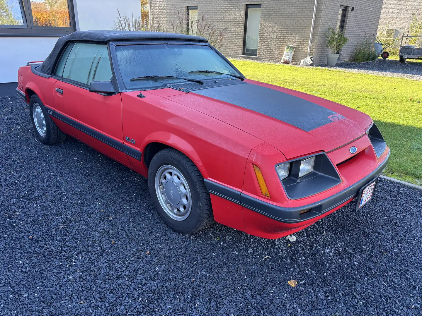 Ford Mustang Rouge - 1
