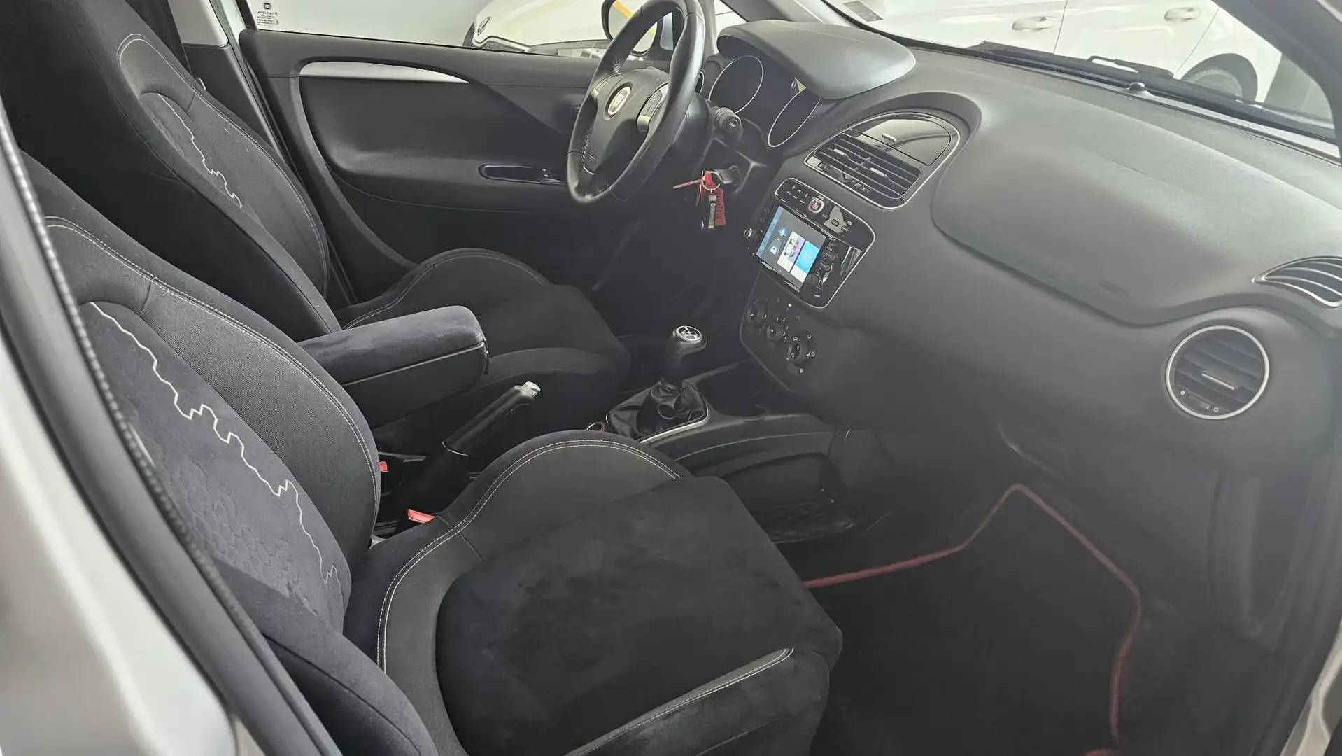 Fiat Punto Punto 5p 1.4 Pop s Argent - 1