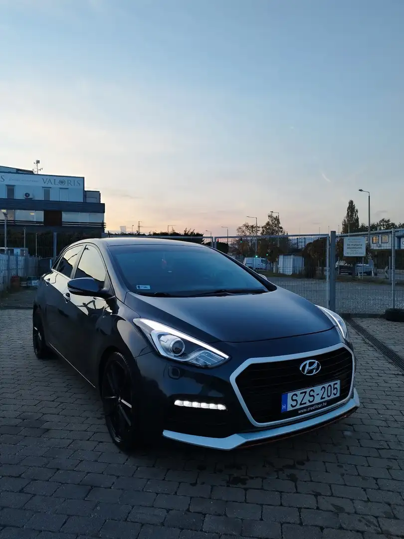 Hyundai i30 1.6 T GDI Turbo Grau - 1