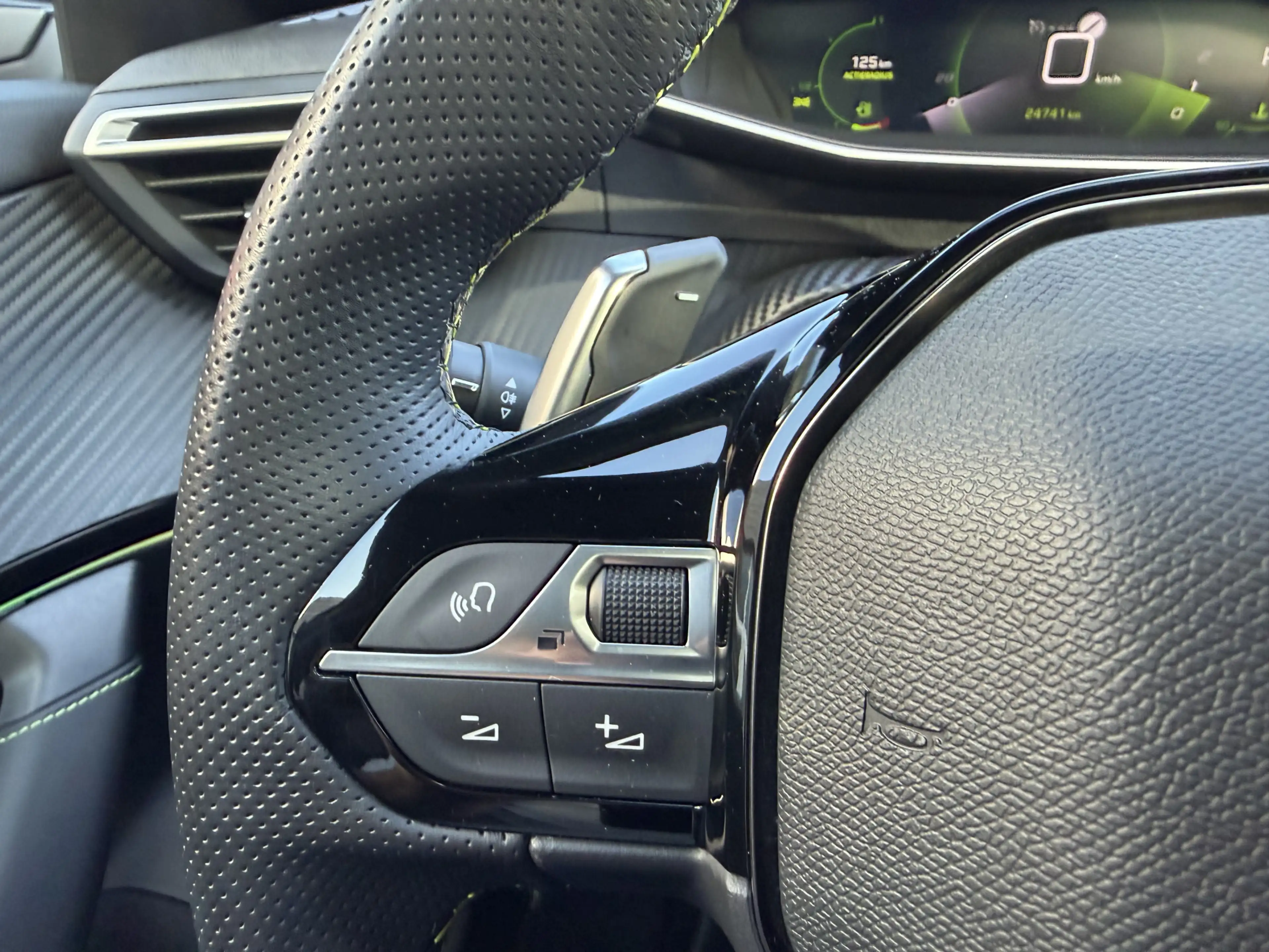 Peugeot 2008 1.2 PureTech GT-Line Automaat Panoramadak/ECC/Navi — photo 23