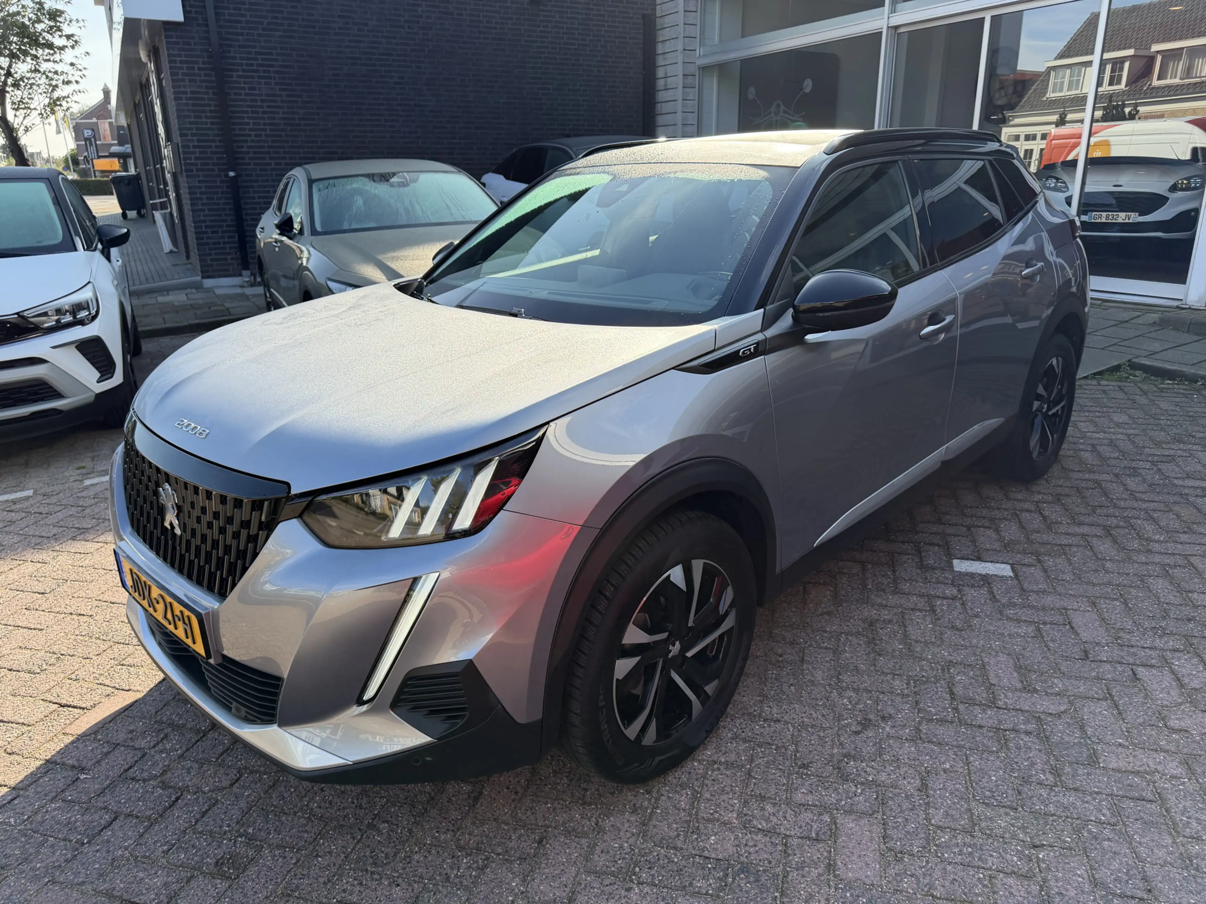 Peugeot 2008 1.2 PureTech GT-Line Automaat Panoramadak/ECC/Navi — photo 8