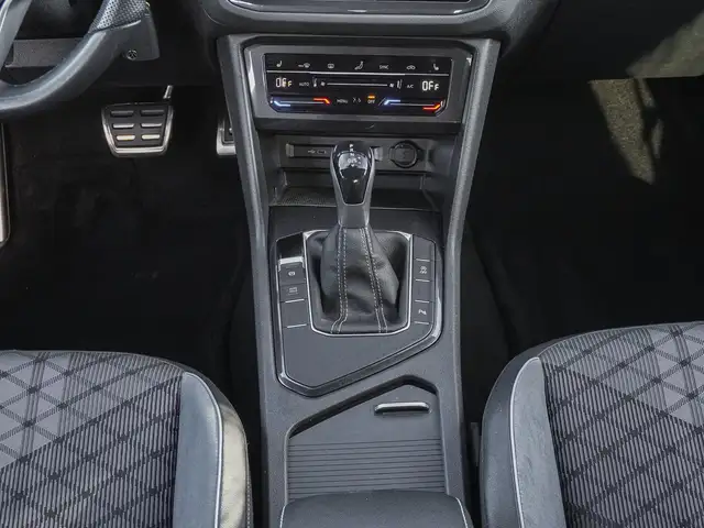 Volkswagen Tiguan view 13