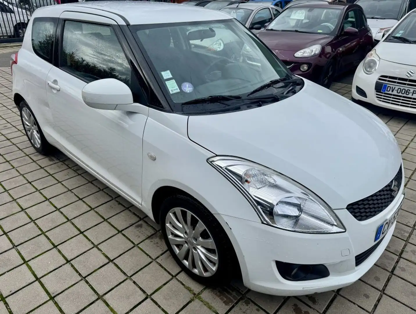 Suzuki Swift 1.2 VVT Blanco - 2