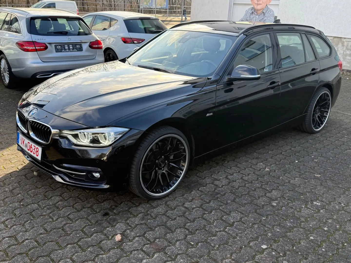 BMW 335 d Touring xDrive Sport Line Breyton Navi AHK Schwarz - 1