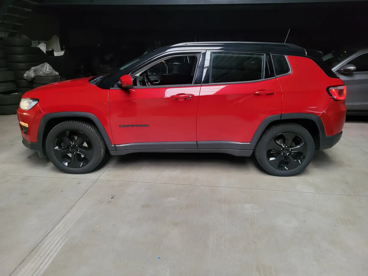 Jeep Compass 1.6 MJD 4x2 Downtown (EU6d) Rouge - 1