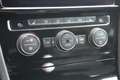 Volkswagen Golf GTD 2.0 TDI AUT. / LEDER / APPLE CARPLAY / CAMERA / AC Zwart - thumbnail 18