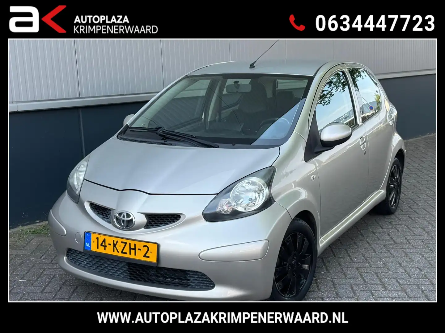 Toyota Aygo 1.0-12V + Nieuwe APK android Carplay Nap Bruin - 1