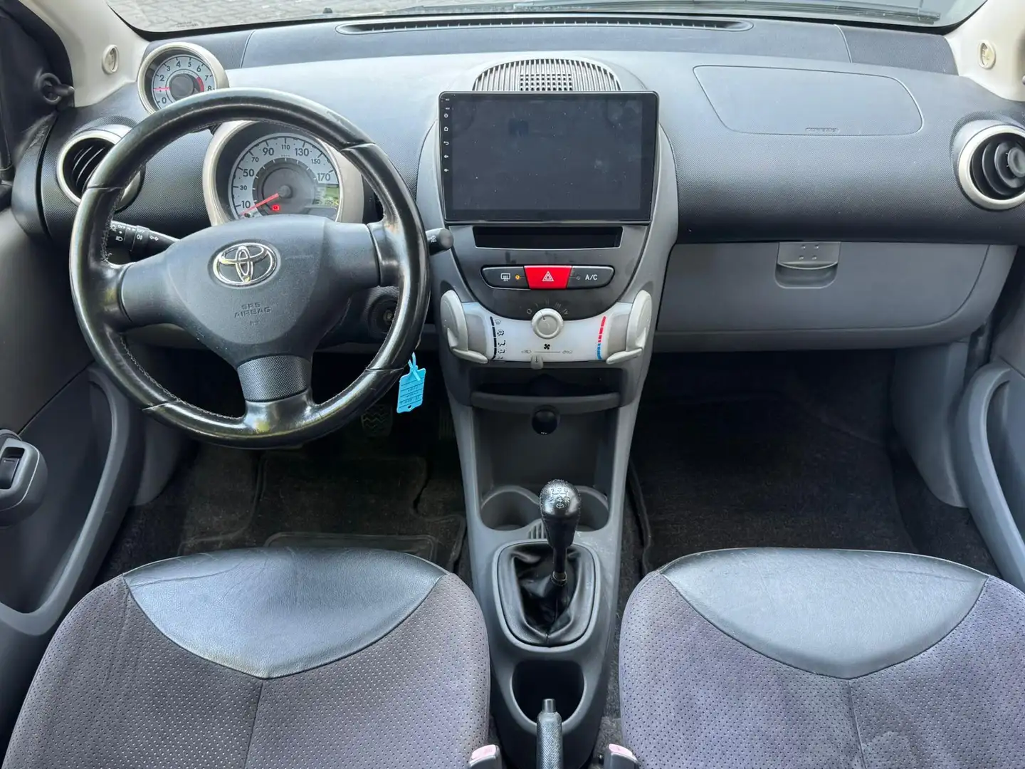 Toyota Aygo 1.0-12V + Nieuwe APK android Carplay Nap Bruin - 2
