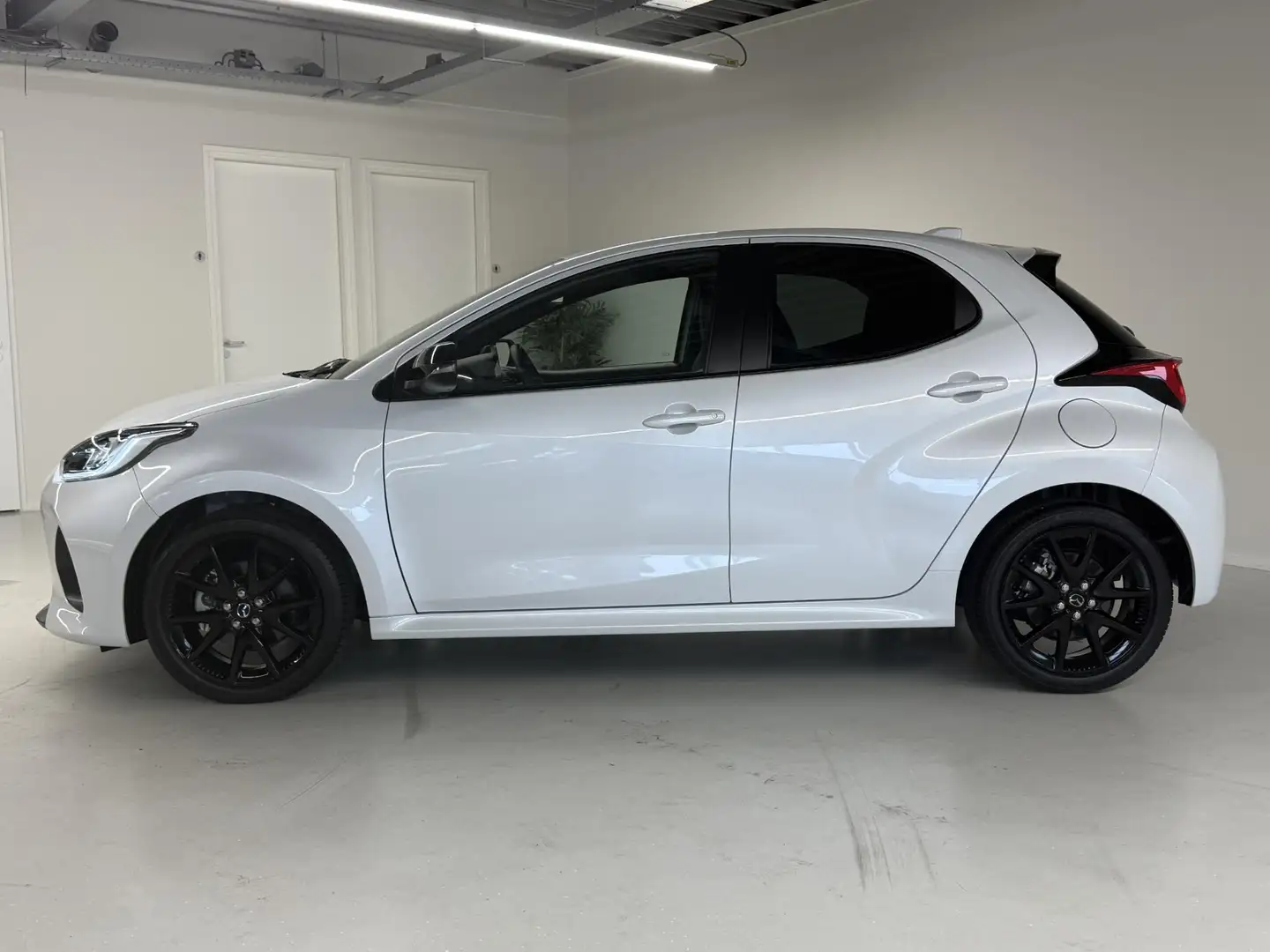 Mazda 2 Hybrid 1.5 Homura Blanc - 2