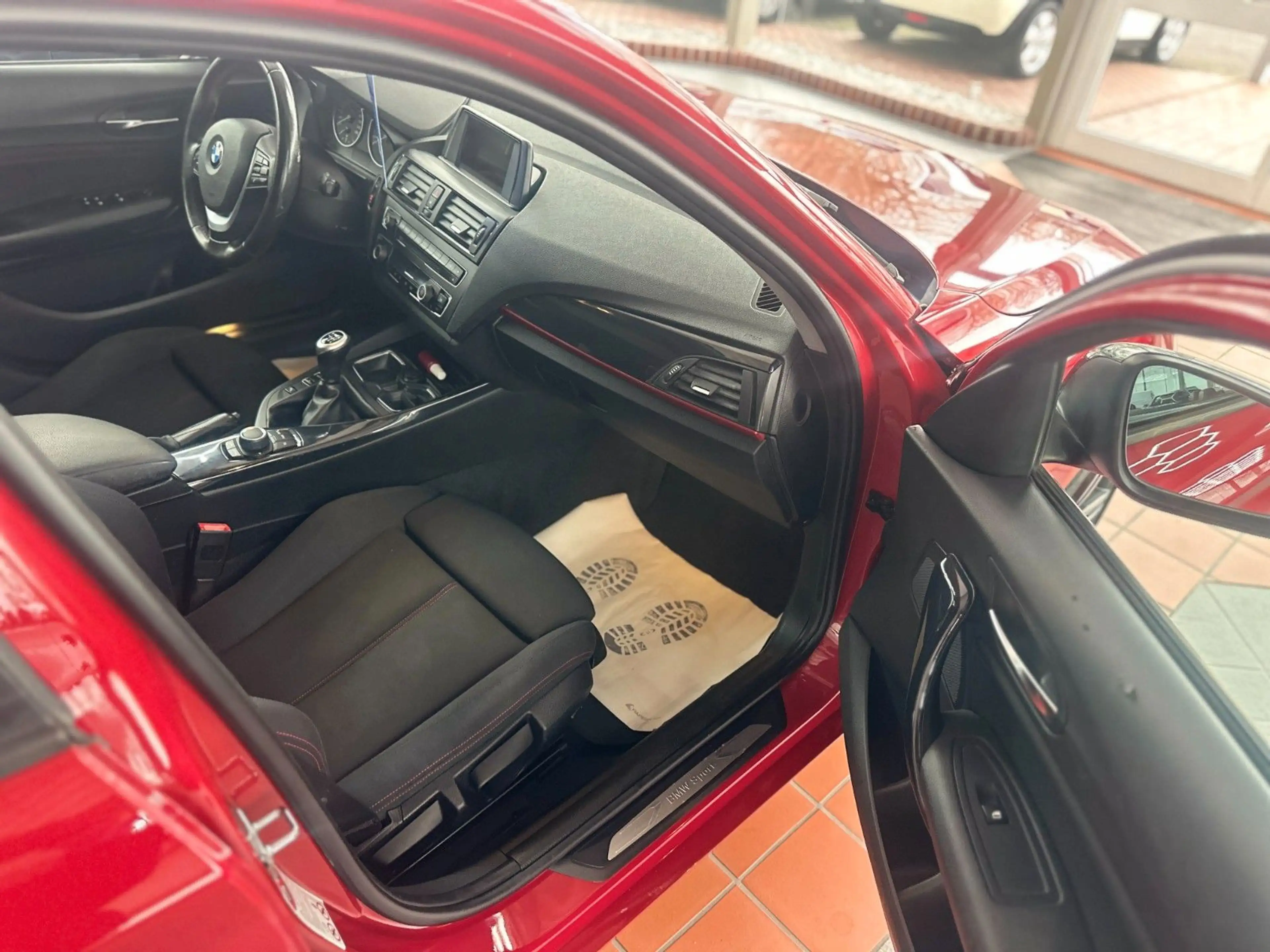 BMW 118 i * STEUERKETTE NEU / 2.Hand / Garantie * — photo 12