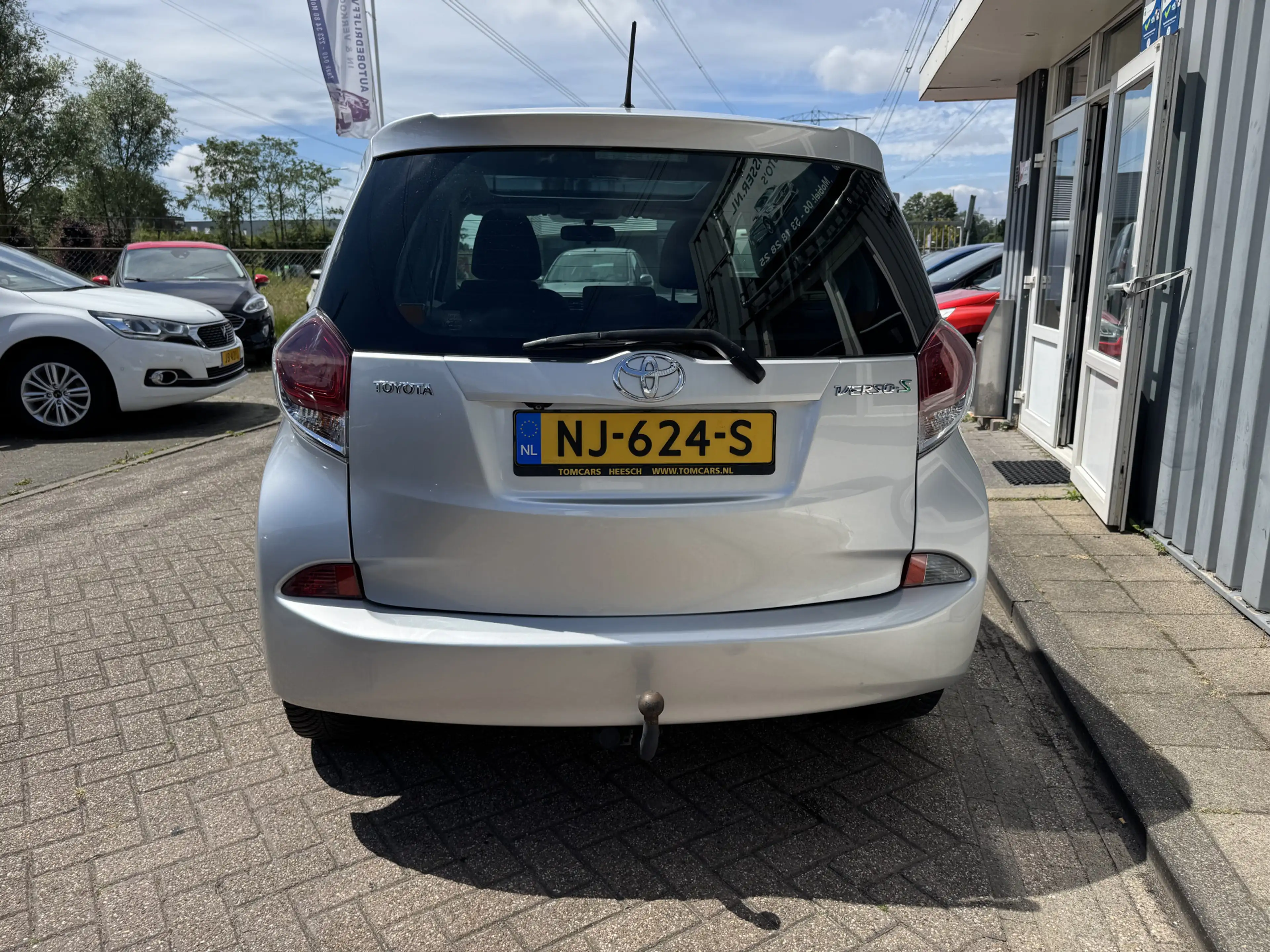 Toyota Verso-S 1.3 VVT-i Dynamic — photo 3