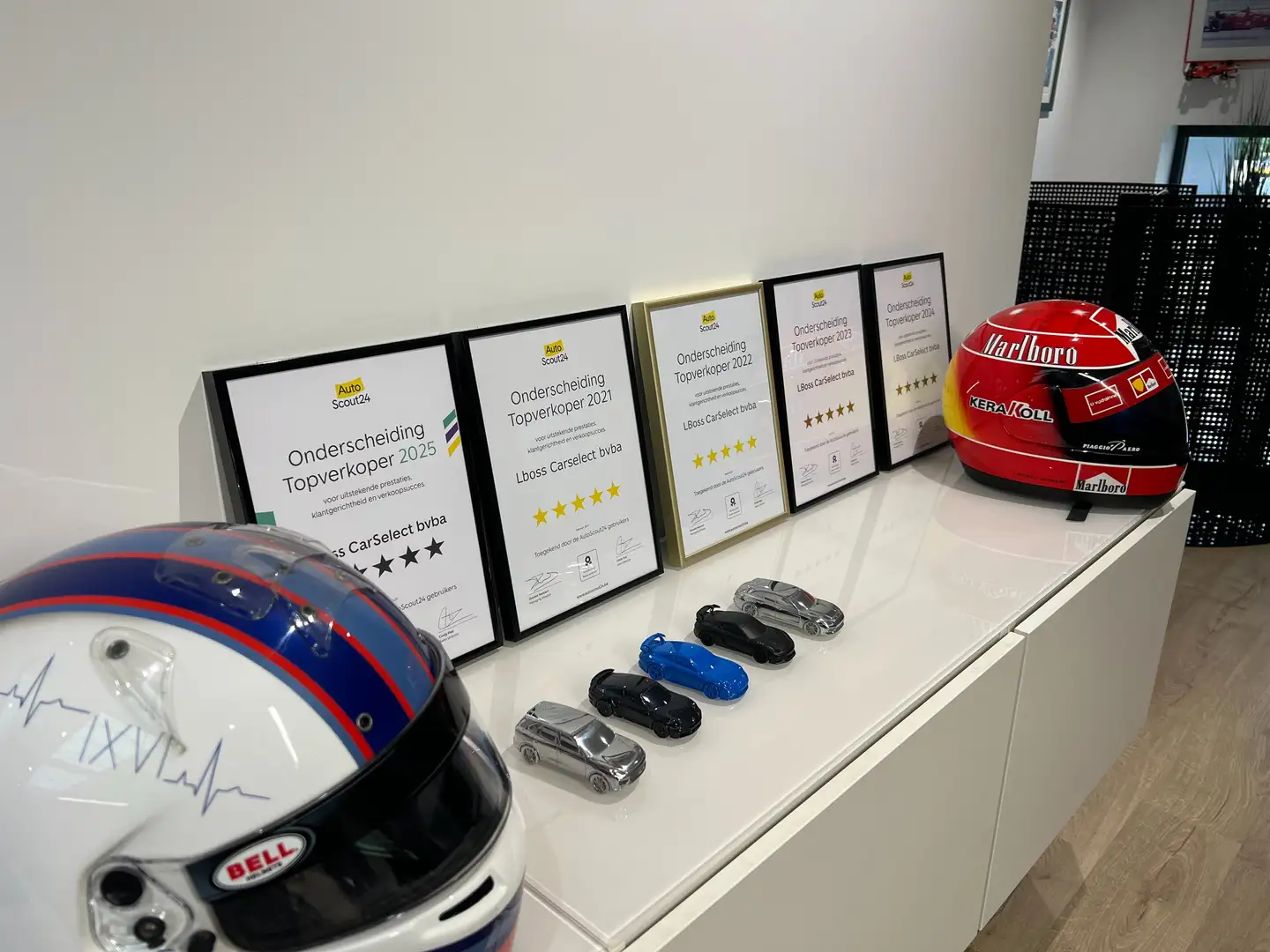 BMW X5 xDrive45e SOH98%/ 360°CAM/HK/TREKHAAK/PANO Grau - 2