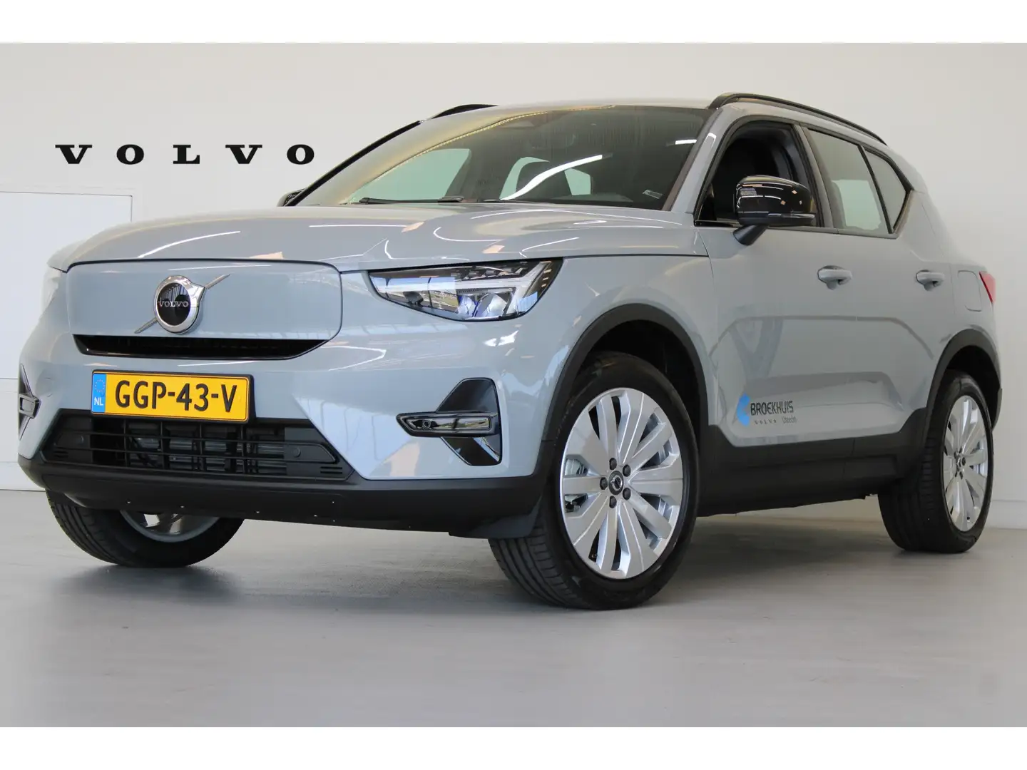 Volvo EX40 Extended Range 252PK Plus 82kWh | Pilot Assist | K Grijs - 1