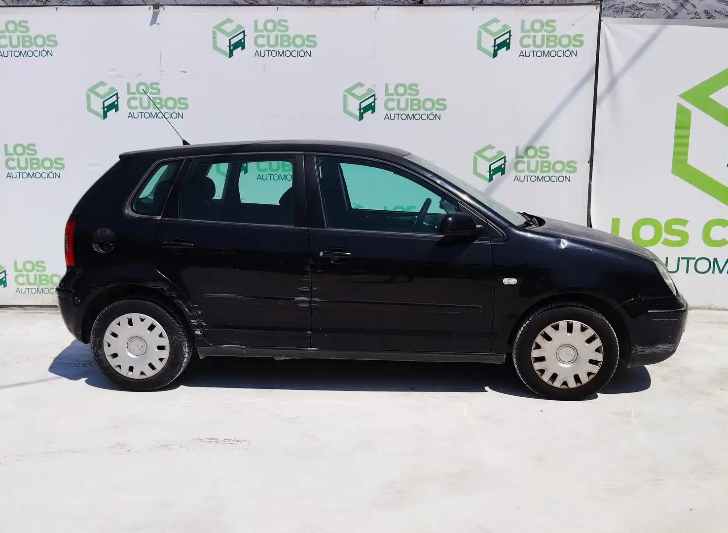 Volkswagen Polo 1.4 Trendline Negro - 2