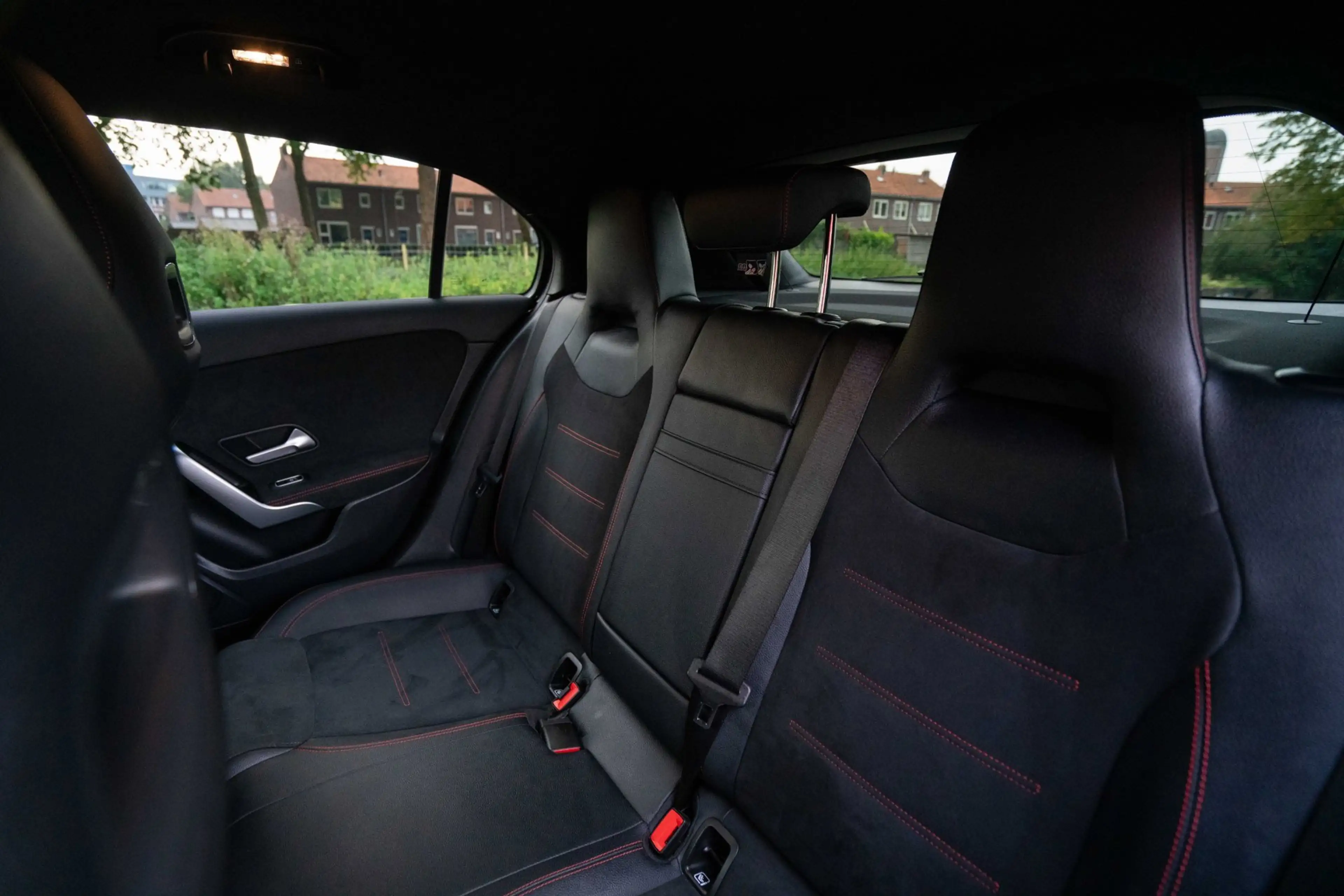 Mercedes-Benz A 180 AMG Line Automaat | Navigatie | CarPlay | Facelift — photo 13